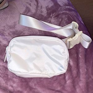 Lululemon Everywhere Belt Bag in White Opal